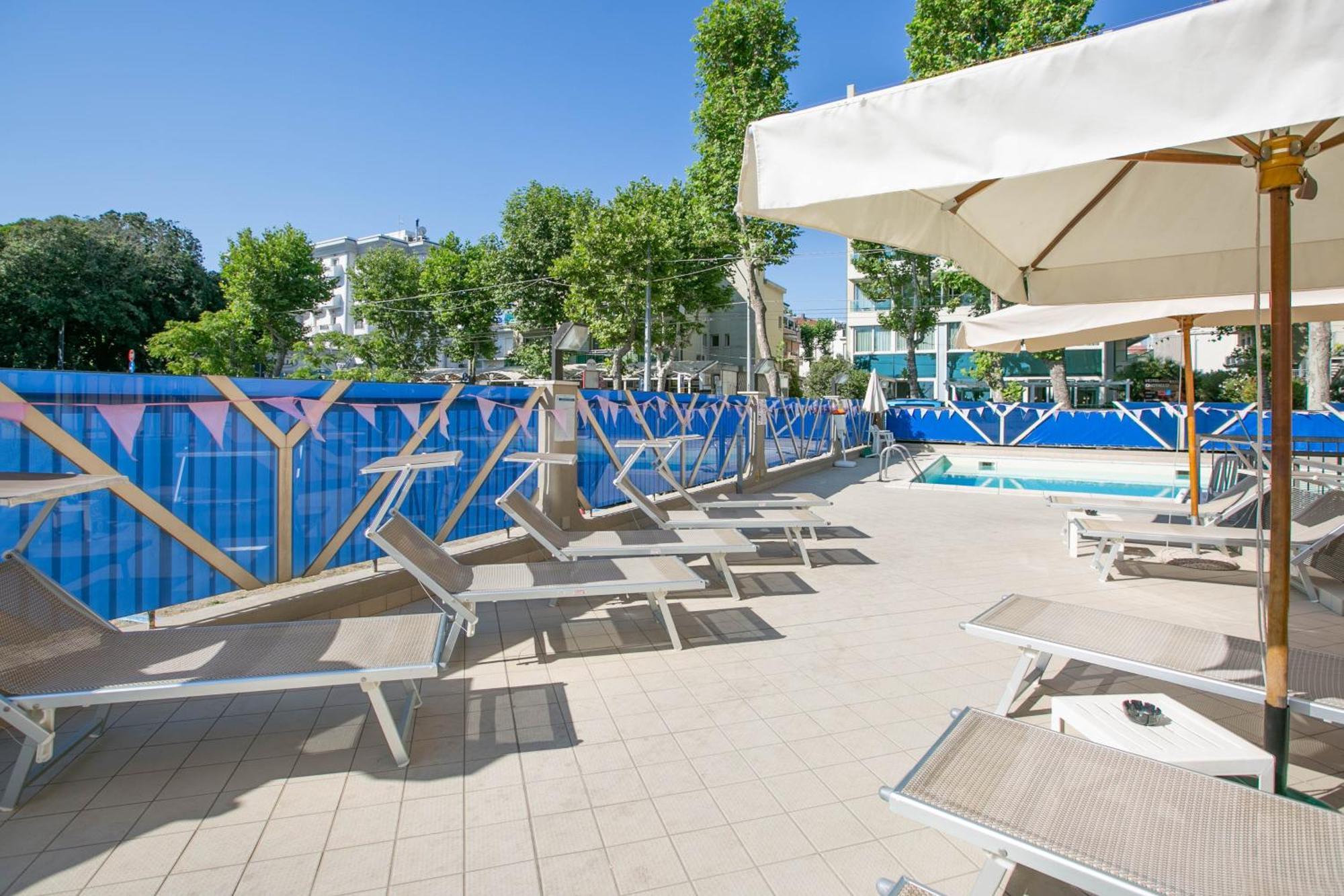 Hotel Atlas Римини Экстерьер фото